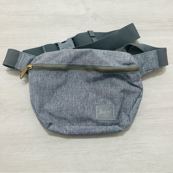 HERSCHEL LIGHT FIFTEEN FANNY/BELT BAG - Picture 3 of 9